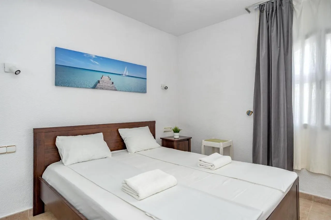 Seaview Apartment Near Golf With Pool By Costarentals - Ref 69 Sitio de Calahonda 0*,