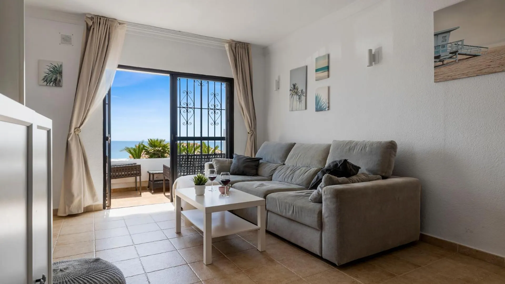 Seaview Apartment Near Golf With Pool By Costarentals - Ref 69 Sitio de Calahonda